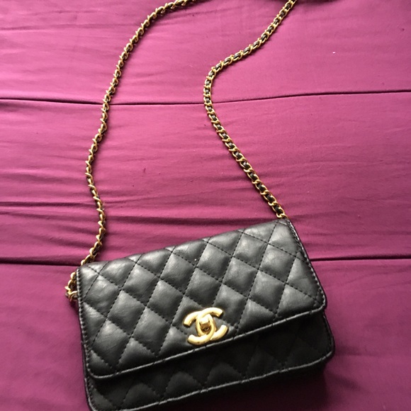 What comes around goes around coco Chanel - Picture 2 of 2